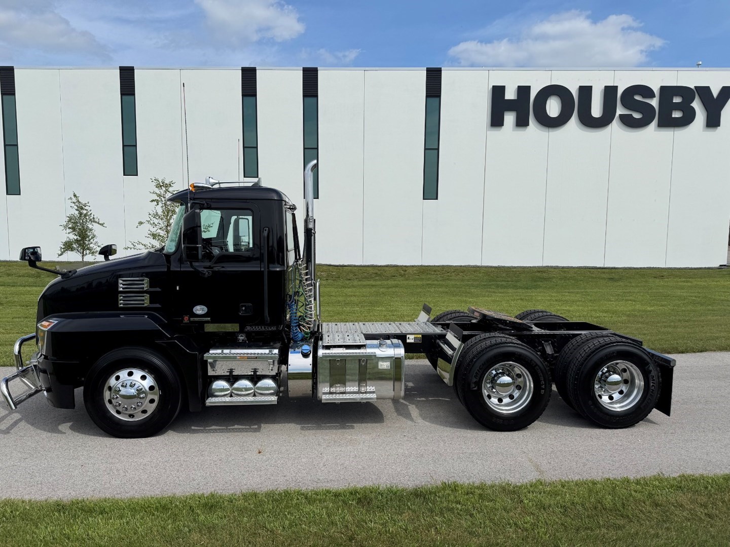 2022 Mack Anthem in Ankeny, IA — photo 3